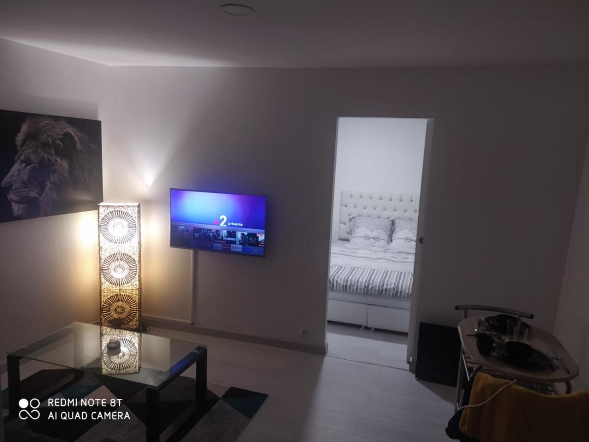 Charmant Appartement Design Blois Luaran gambar